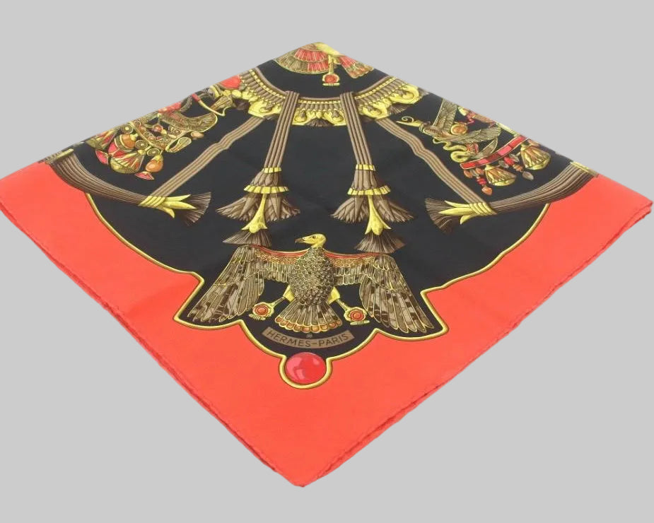 HERMÈS CARRÉ SCARF