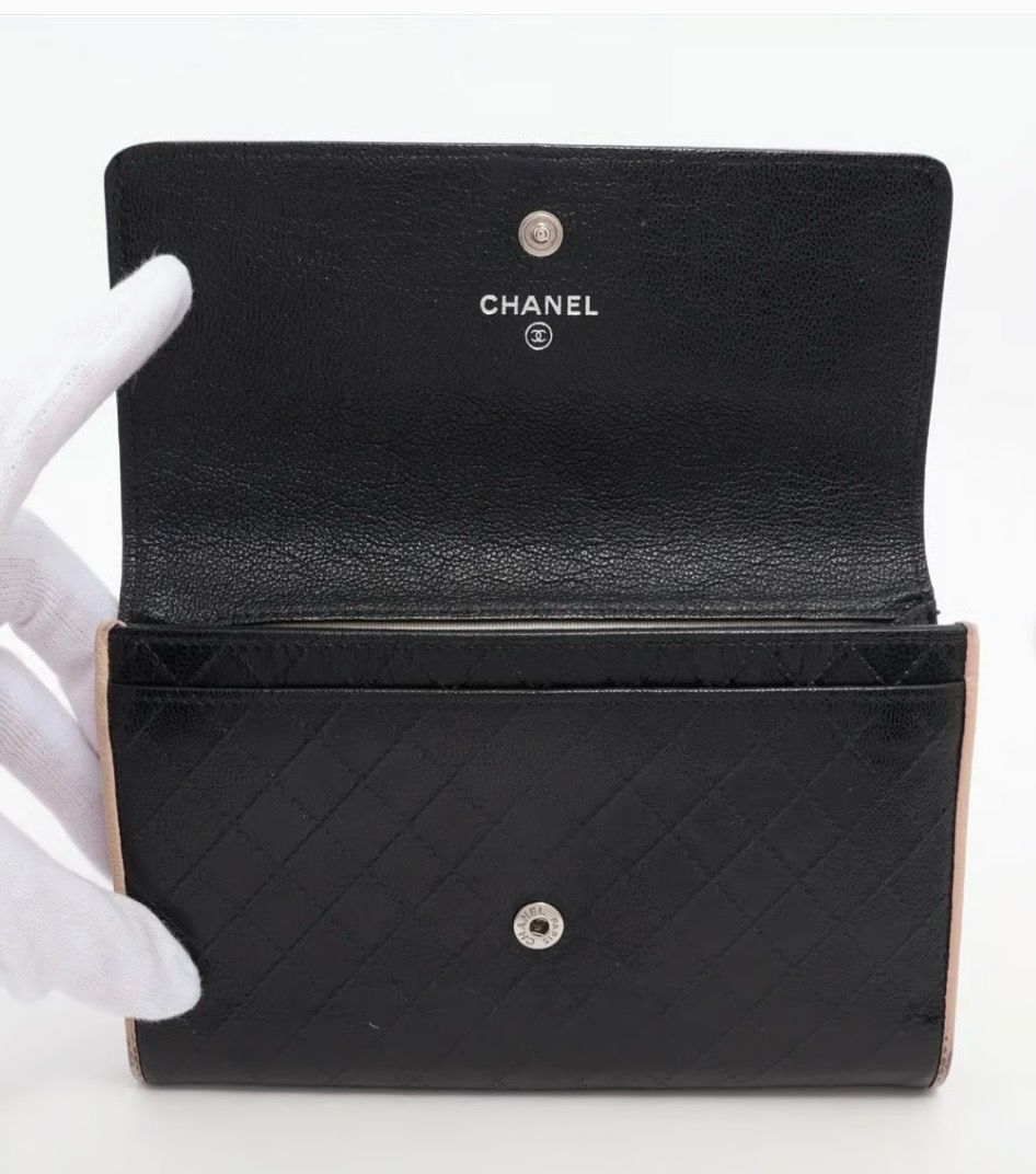CHANEL BLACK CAVIAR LEATHER COMPACT WALLET