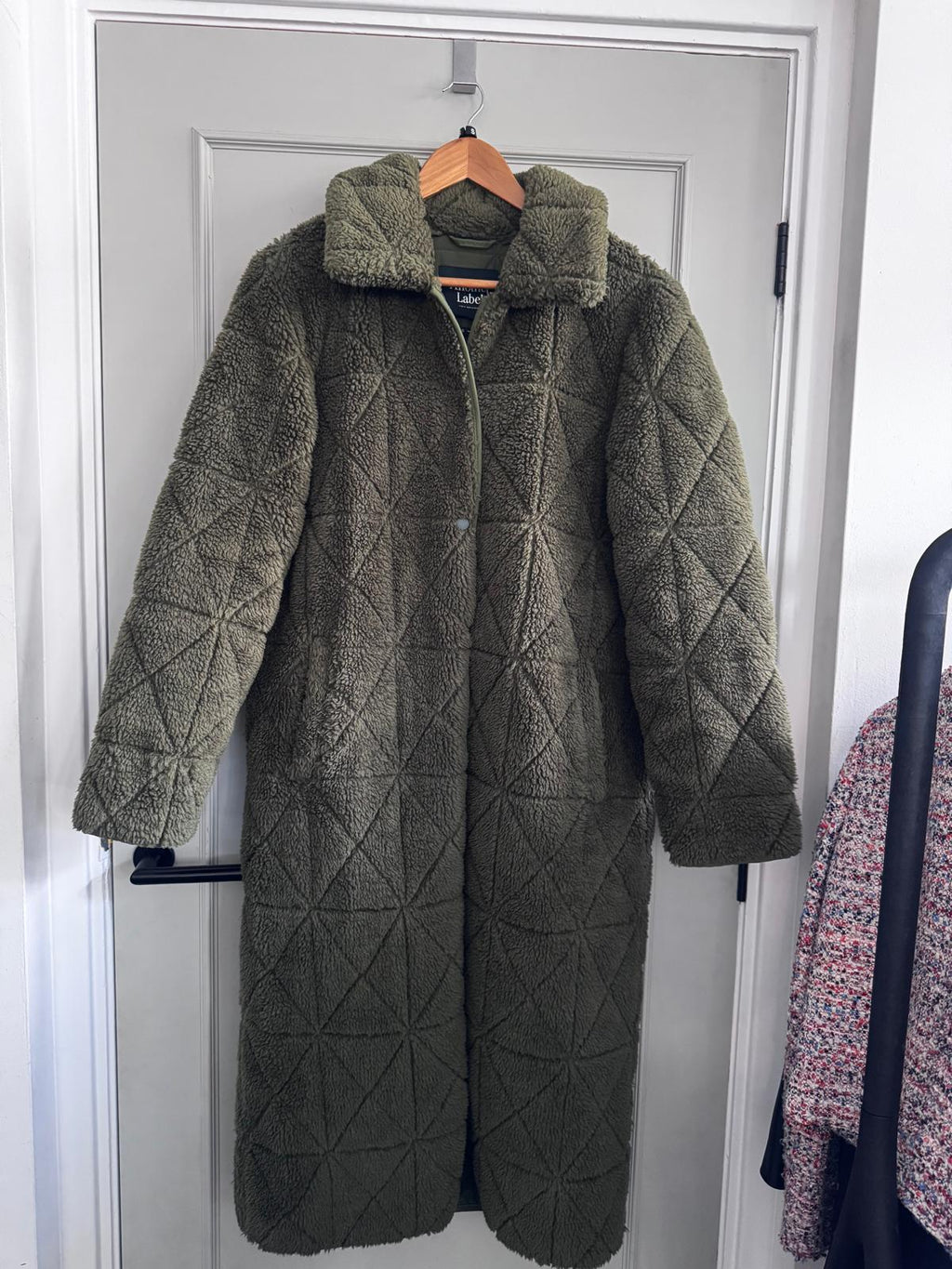 ANOTHER LABEL TEDDY COAT