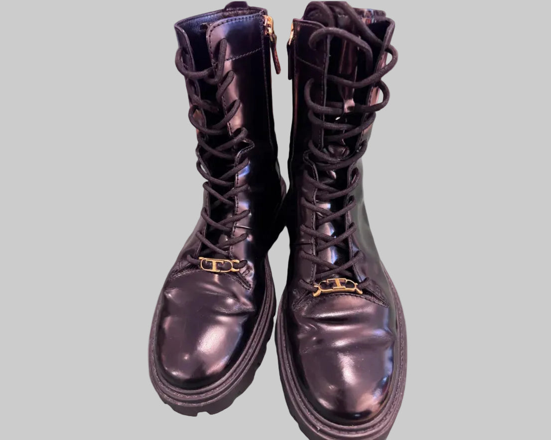 TOD'S BOOTS