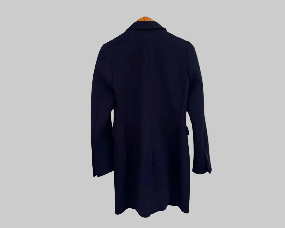 CLOSED DOUBLE-BREASTED COAT