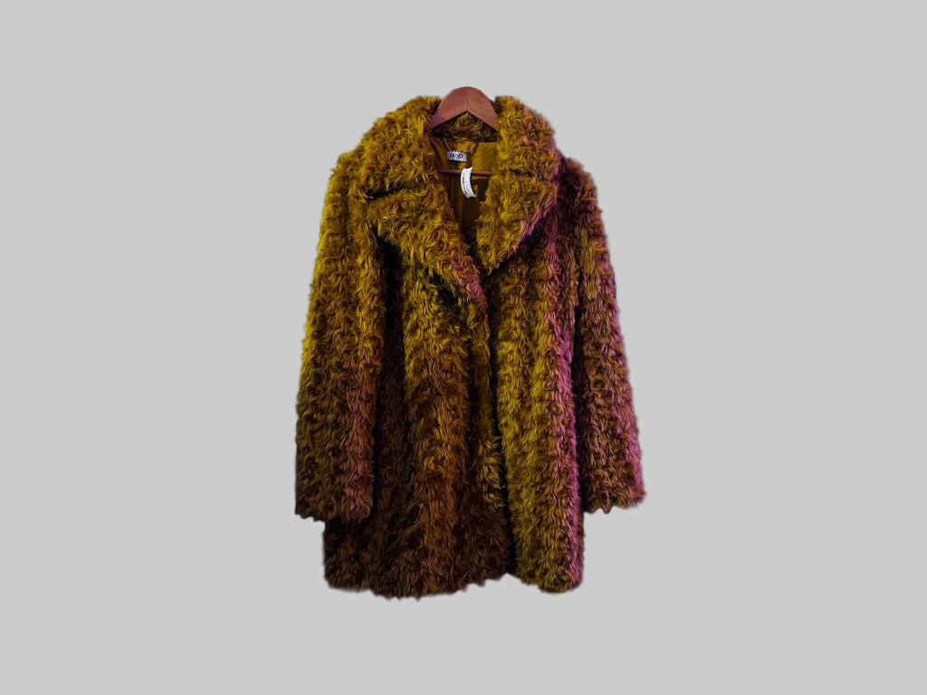 LIU JO CURLY FAUX FUR COAT