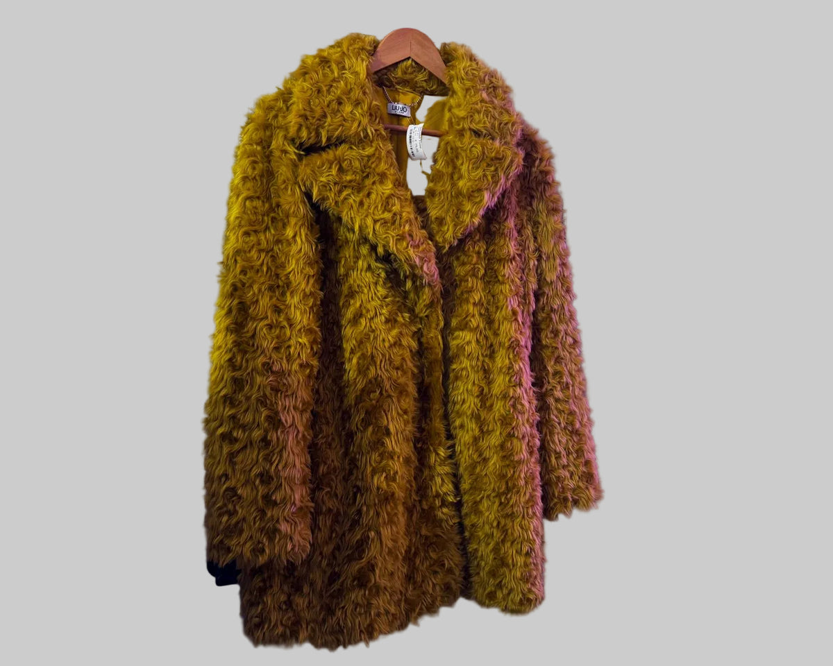 LIU JO CURLY FAUX FUR COAT