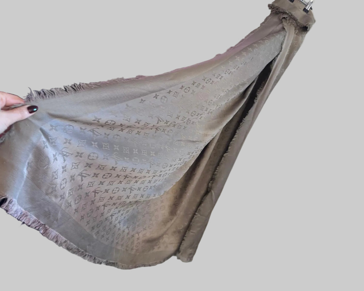 LOUIS VUITTON MONOGRAM SHAWL