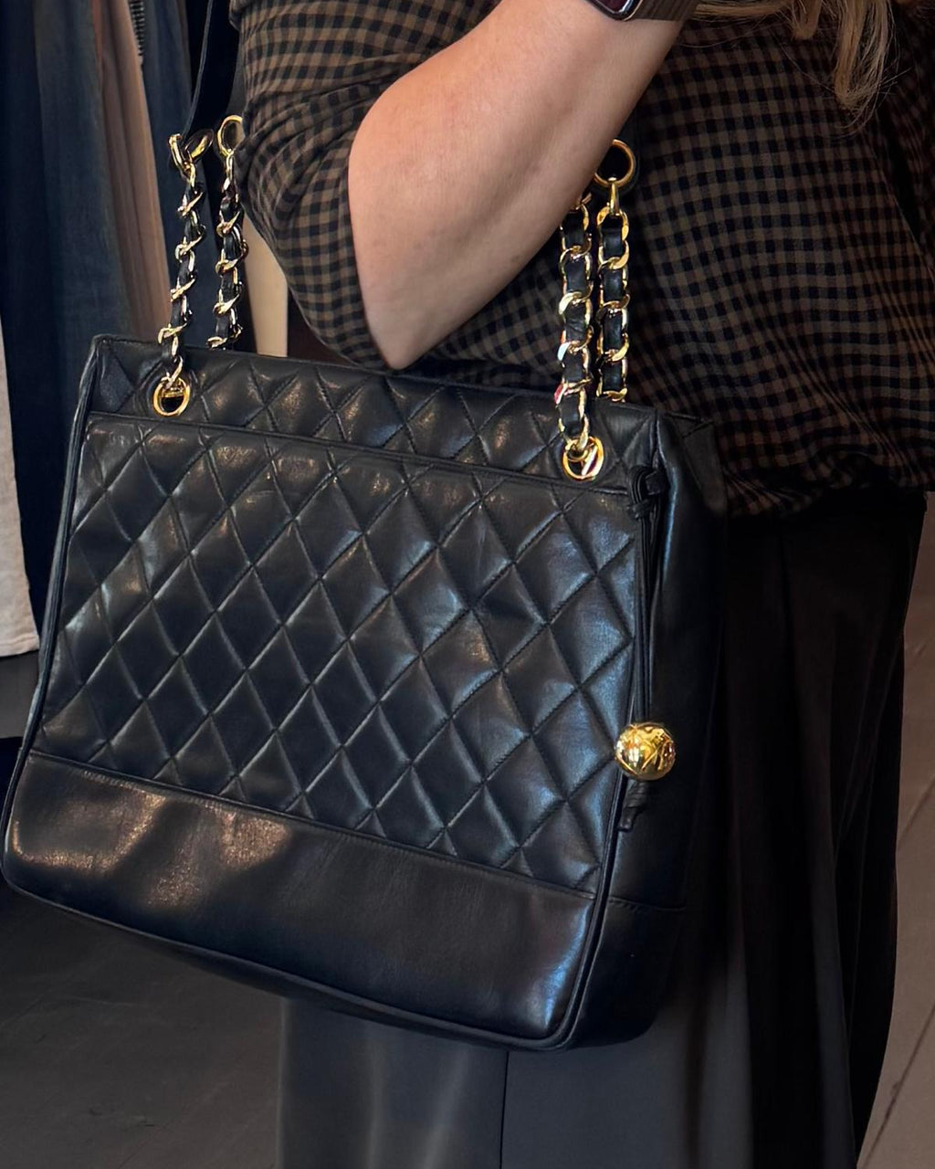 SAC CABAS CHANEL EN CUIR D'AGNEAU