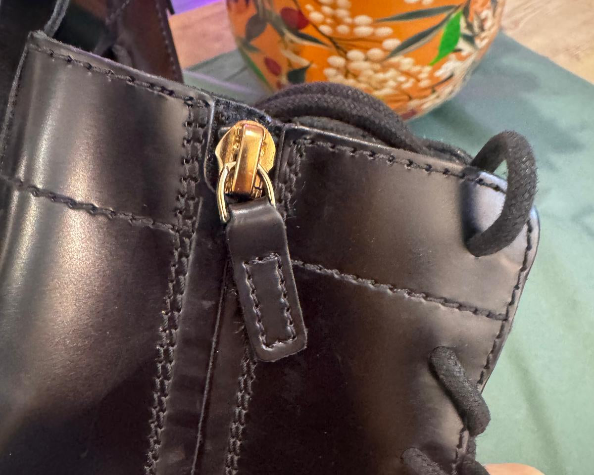 TOD'S BOOTS